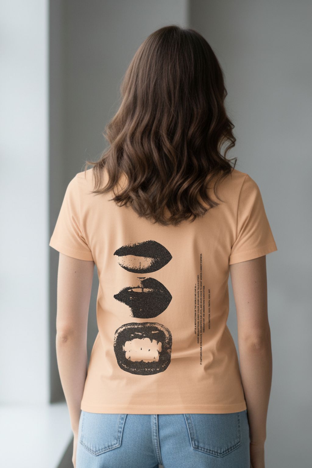 LIP COUTURE BEIGE TEE