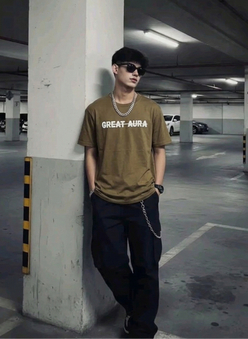 THE SOLID AURA TEE